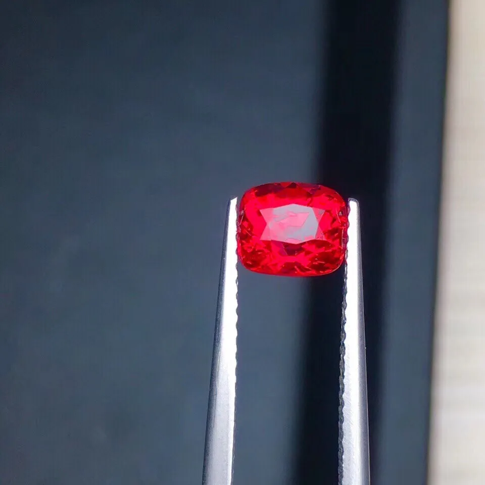 

GIL Certificate Burma Myanmer Origin 1.1ct Natural Vibrant Pinkish Red Spinel Gemstones Loose Stones Loose Gems