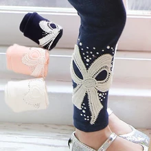 Одежда для маленьких девочек весенние детские хлопковые обтягивающие штаны От 2 до 7 лет леггинсы для маленьких девочек Детская Алмазная вышивка с большим бантом брюки