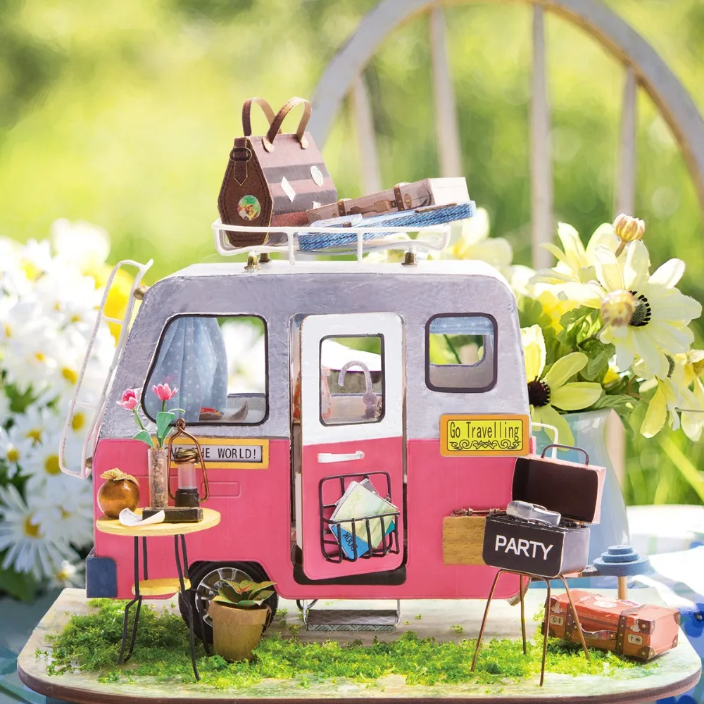 

Robotime DIY Miniature Wooden Doll House with Furnitures Model Building Kits Handmade Dollhouse Toys DGM04 Drop Shipping