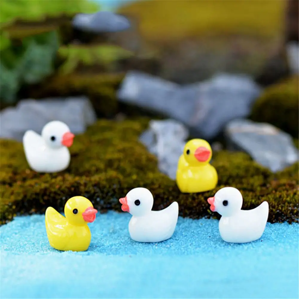 

2Pcs Mini Little Yellow Duck DIY Resin Crafts Micro landscape ornaments Dollhouse Fairy plant Garden Bonsai Moss Decoration Hot