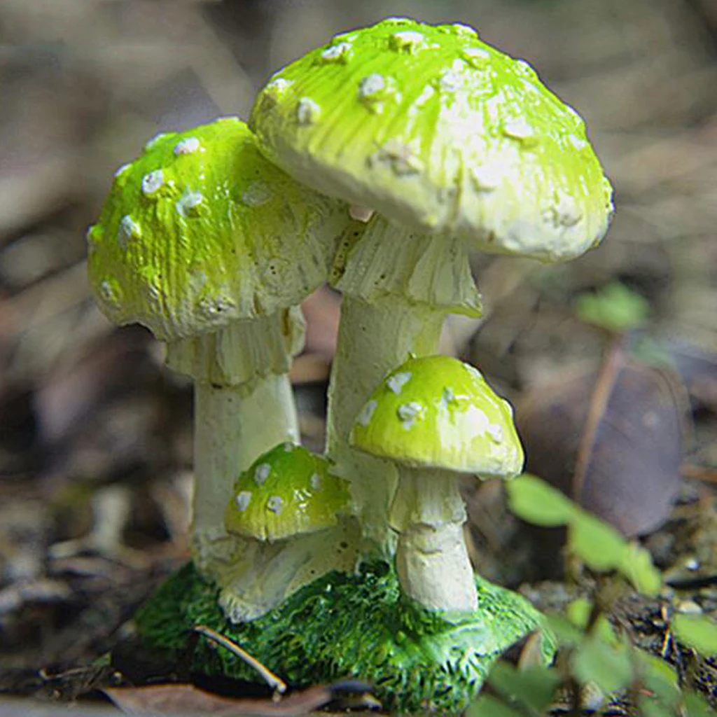 Fairy Garden Decor Mushroom Statue Fairy Miniature Figurines Resin Craft for Home Decor Garden Ornament Microlandschaft Supplies