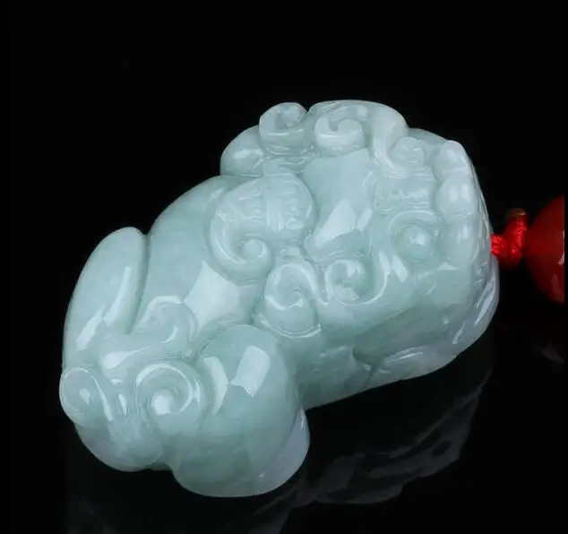 Emerald Красивые свод белый резьба Pi Xiu Храбрый амулет кулон ожерелье - Цвет камня: Emerald