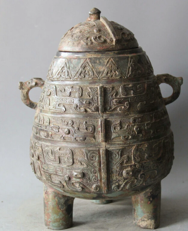 

Elegant old S2274 13" Archaic Chinese Bronze Handle Beast Vessels Ware Wine Water Pot Jar Crock statue