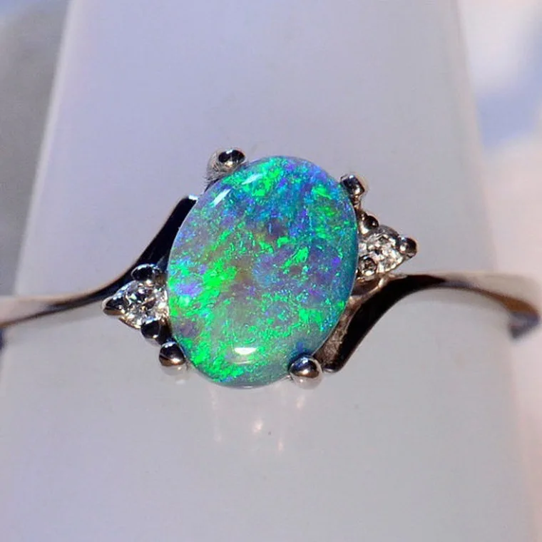 

Fashion Women Lady Fire Opal Gems White Rhinestone Crystal Rings Wedding Engagement Bride Party Ring Jewelry Size 6-10