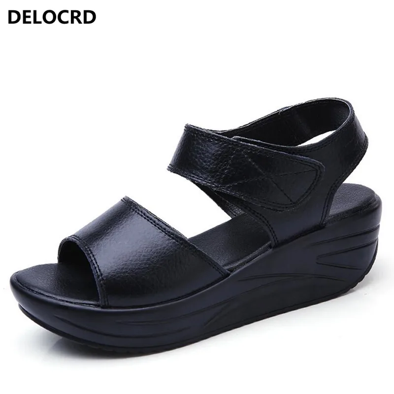 

2018 New Summer Women's Sandals Leather Platform Sandals Women's Fashion Casual Shoes Tooth Sandals Leather Slippers Footwear