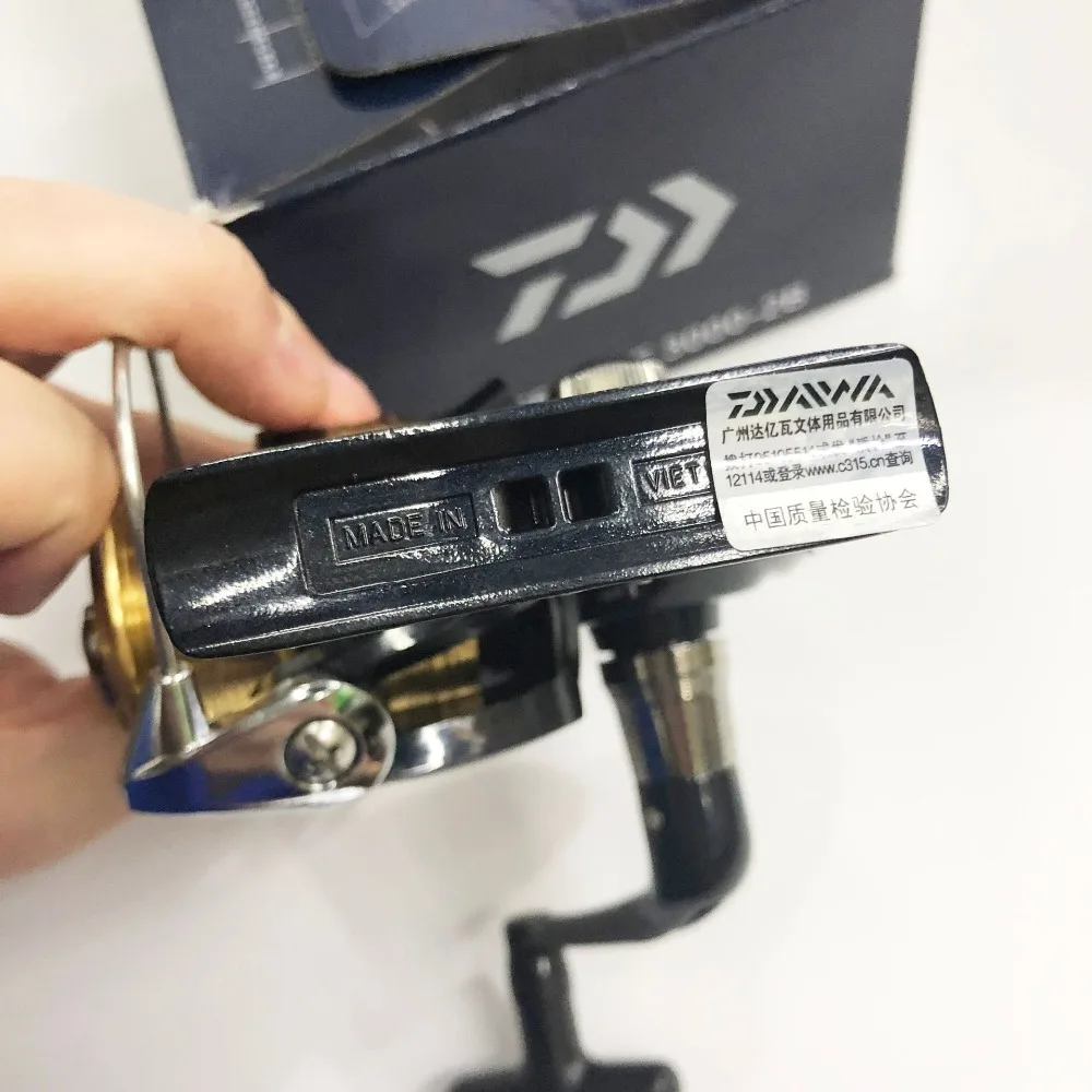 Спиннинговая Рыболовная катушка Daiwa SWEEPFIRE 2500 3000 4000 углеродная легкая Metail