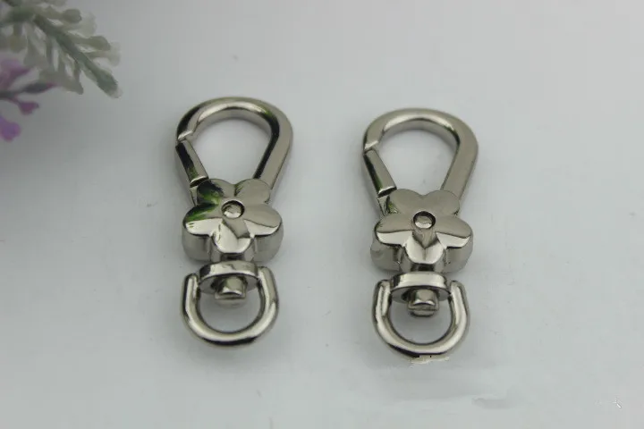 2895738549_1650373796