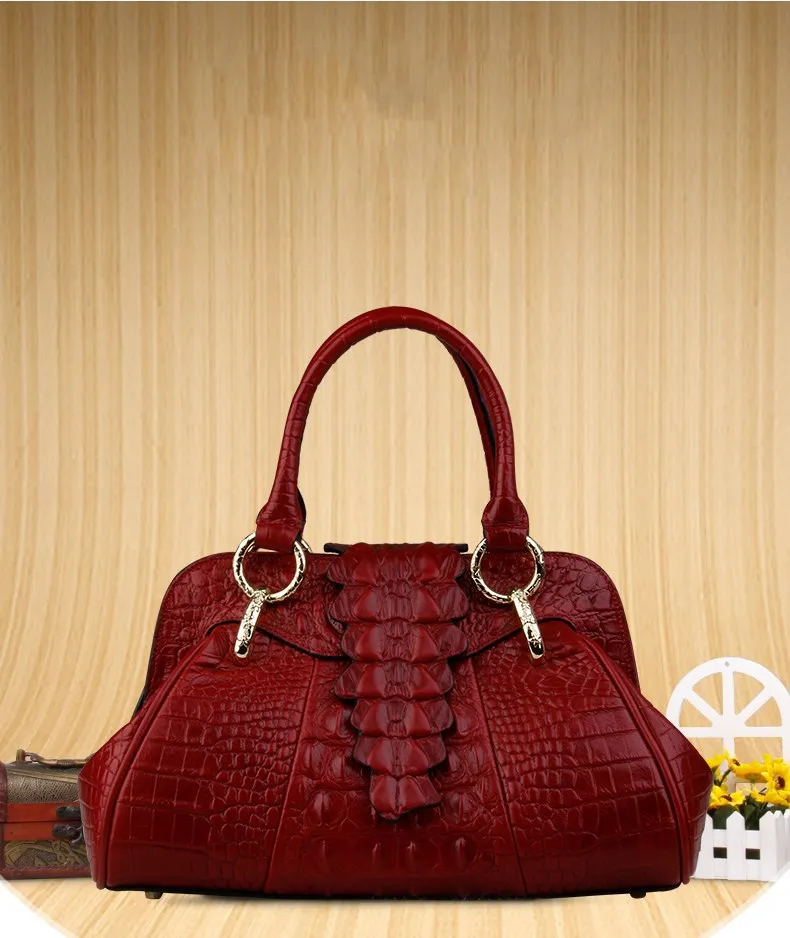 

Fashion Genuine Leather Women Crocodile Pattern Messenger bags Women Leather Handbags