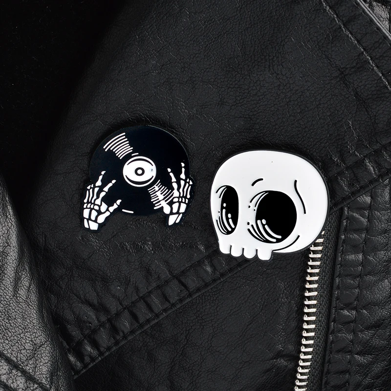 

Pins and brooches Skeleton Skull Pin Set Hard Enamel Pin Punk Pins Jackets Collar Bag Backpack Accessories Gift for kids