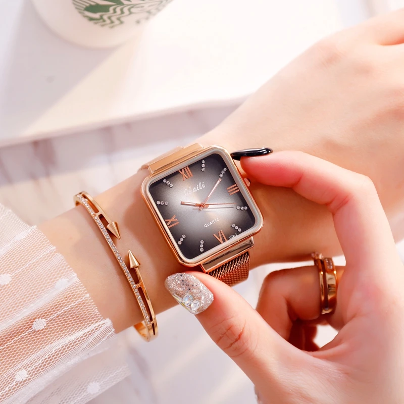 

JBAILI Top Brand Women Watches Gold Mesh Ladies Clock Magnet Buckle Diamond Relogio Feminino Leisure Dress Quartz Wristwatch