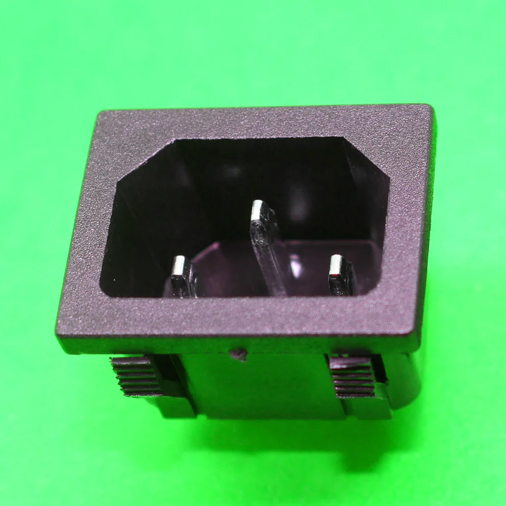 

DHL 500pcs New Hot Selling Black 3Pin All copper CE CCC certification Power Plug Socket AC 250V 10A