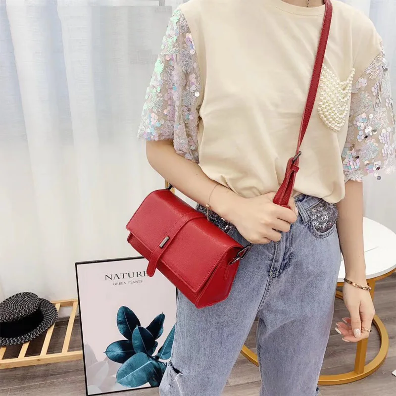 

Woman genuine leather fashionable shoulder bag full grain cow leather crossbody bag small flap minimalist messenger LongLight