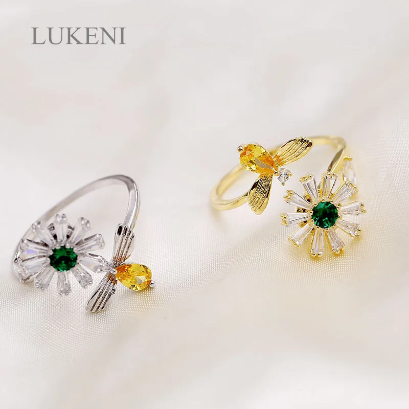 

LUKENI New Design Elegant White Color Cubic Zircon Personality Fashion Rotating Bee Daisy Rings For Girl To Gift Jewelry