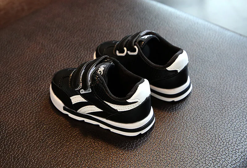 Kids Sneaker detail 4
