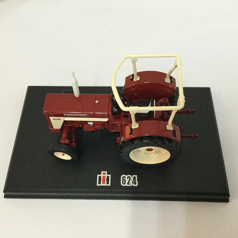 

1:32 Farm vehicle Tractor Replicagri 624 ROPS Gelimiteerde oplage van 1000 stuks NEW CAR MODEL COLLECTION GIFT RARE