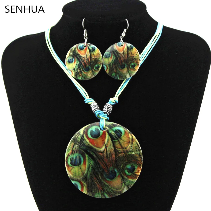 

Trendy Peacock feather print Design Necklace Earrings Natural Shell Jewelry Set Round Shell Jewellry for Lady Gift TZ64