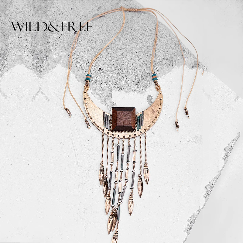 

Women Vintage Alloy Tassel Necklace Ethnic Antique Gold Metal Wood Pendant Braided Rope Chain Statement Collar Necklace Jewelry