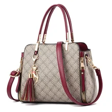 2019 New Luxury Women Leather Handbag Female Shoulder Bag Tassel Ladies Tote Bag Small Messenger Bags For Women Handbags Bolsas цена 2019 New Luxury Women Leather Handbag Female Shoulder Bag Tassel Ladies Tote Bag Small Messenger Bags For Women Handbags Bolsas цены онлайн