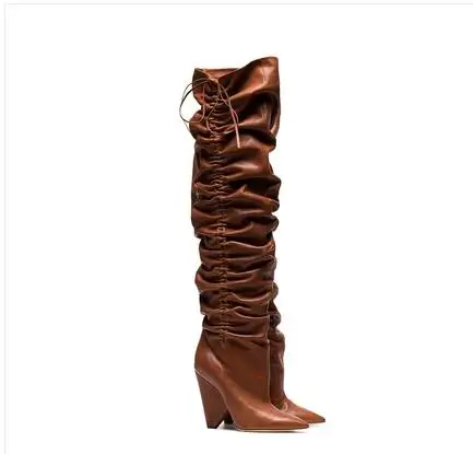 Популярная Элегантная Модная темно-коричневая обувь выше колена из натуральной кожи обувь в необычном стиле с острым носком женские ботинки с перекрестной шнуровкой