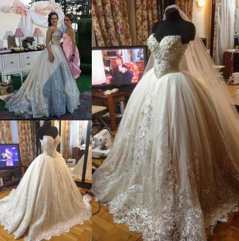 

Luxury Ball Gowns For Marriage With Floral Appliques Sleeveless Rain stones Crystals Beading Plus Size Vintage Wedding Dresses