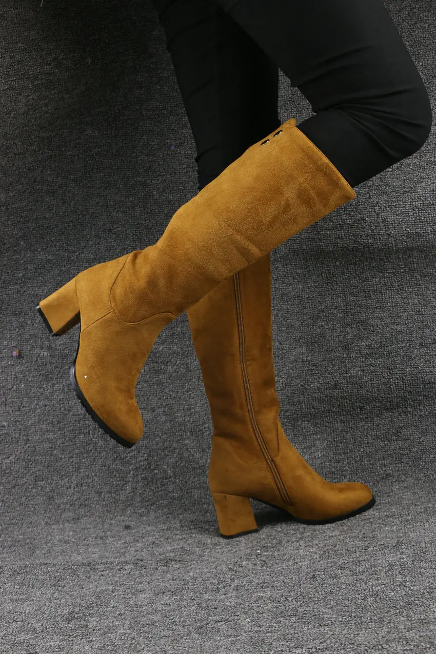 ESVEVA/ г. Женские ботинки удобные короткие плюшевые сапоги до колена на высоком квадратном каблуке с заклепками модные женские сапоги для улицы размеры 34-43