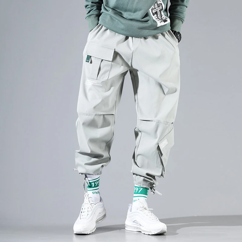 Fashion Streetwear Men Jeans Loose Fit Multi Pockets Cargo Pants Casual Harem Trousers Hip Hop Joggers Pants Men