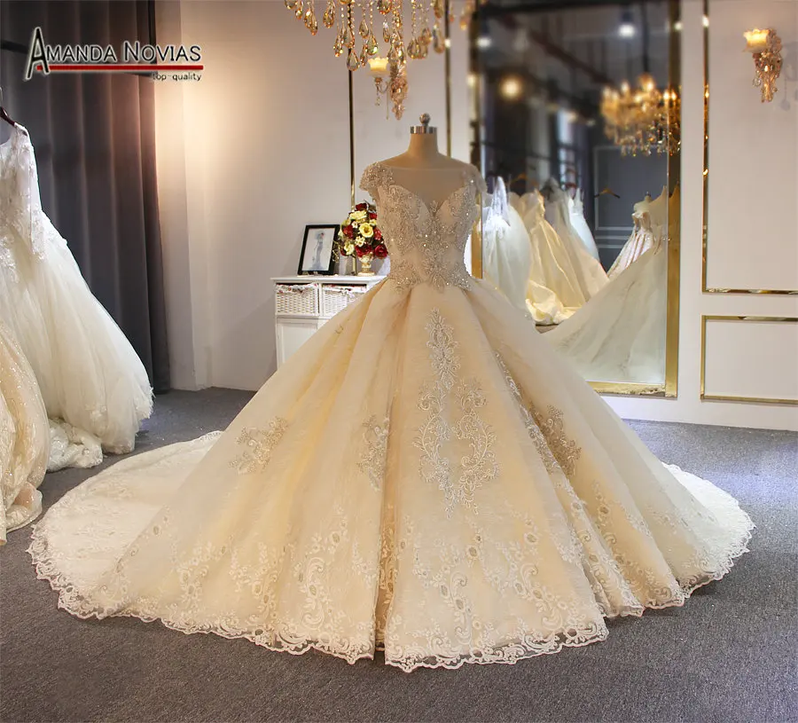 

Lighter champagne color wedding dress with nice lace new model
