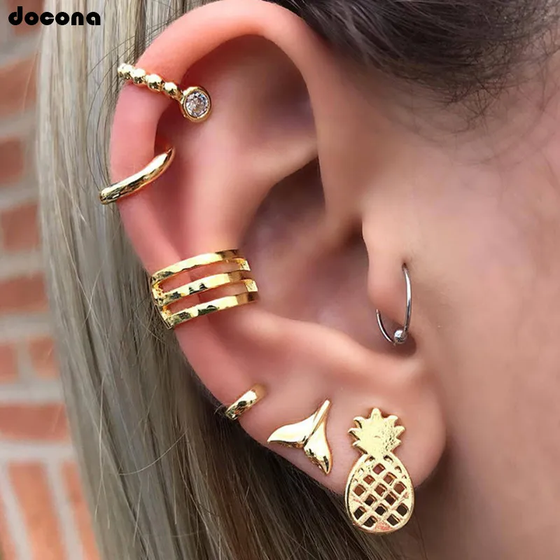 

Docona Punk Metal Gold Fish tail Pineapple Hollow Crystal Stud Earring Set For Women Geometric Party Hiphop Jewelry Gift E01208