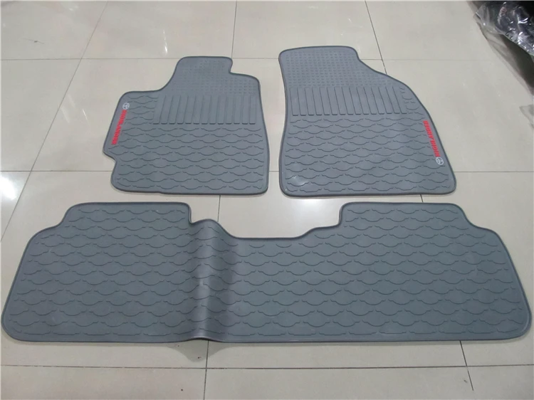 Dedicated No Odor Rubber Car Floor Mats Green Latex Carpets For