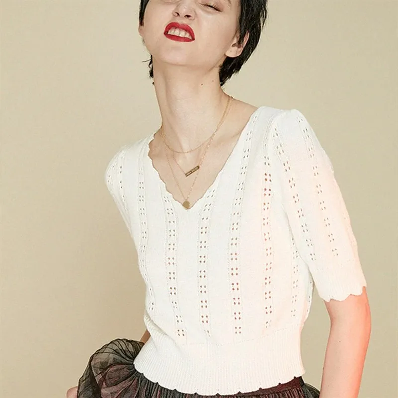 BARESKIY2019 new spring half sleeve solid color women's knit casual short-sleeved shirt V-neck slim stretch women's sweater BARESKIY2019 new spring half sleeve solid color women's knit casual short-sleeved shirt V-neck slim stretch women's sweater