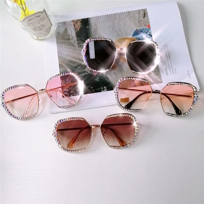 Luxury Rhinestone Square Sunglasses Women Brand Pink Black Clear Lens Oversized Diamond Sunglasses For Men Vintage Shades