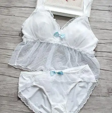  (22)