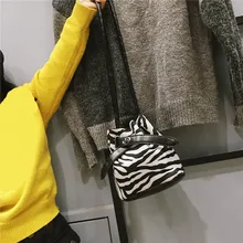 Детская плюшевая милая сумка через плечо с леопардовым принтом, компактная кожаная сумка через плечо, сумка-мешок