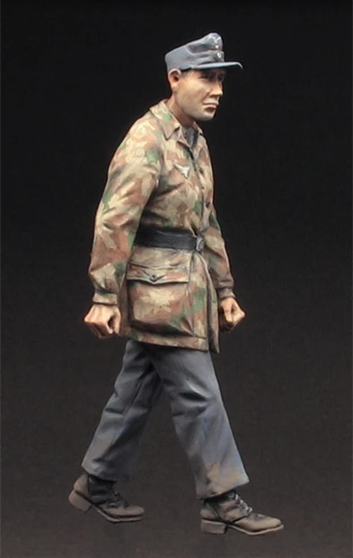 1/35 Scale Resin Figures Model Kit German Prisoners Unpainted Unassambled Model 1/35 Scale Resin Figures Model Kit German Prisoners Unpainted Unassambled Model