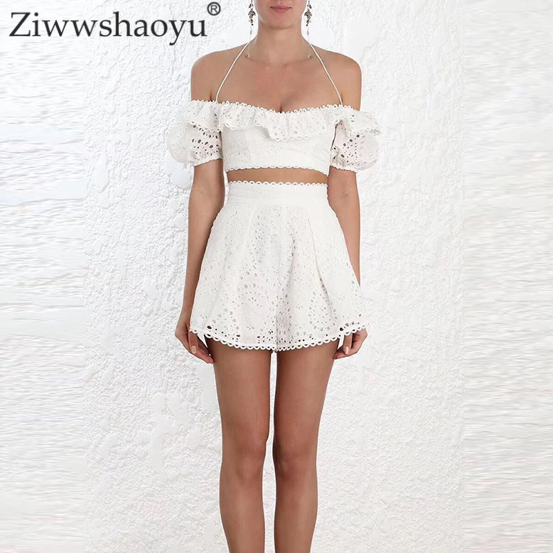 Ziwwshaoyu Сексуальная выдалбливают наборы Slash шеи с пышными рукавами топ + Империя шорты Модные вышивка набор весной и летом новый женские