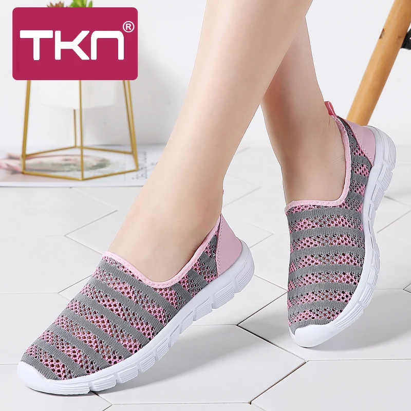 TKN/Женская прогулочная обувь; спортивные кроссовки с дышащей сеткой; женские слипоны; светильник; женская обувь; балетки на плоской подошве; большие размеры; E39