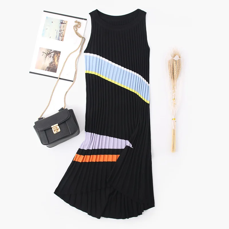 

summer new Yang Mi stars the same irregular knitted sweater vest dress woman color collision sleeveless pleated dress
