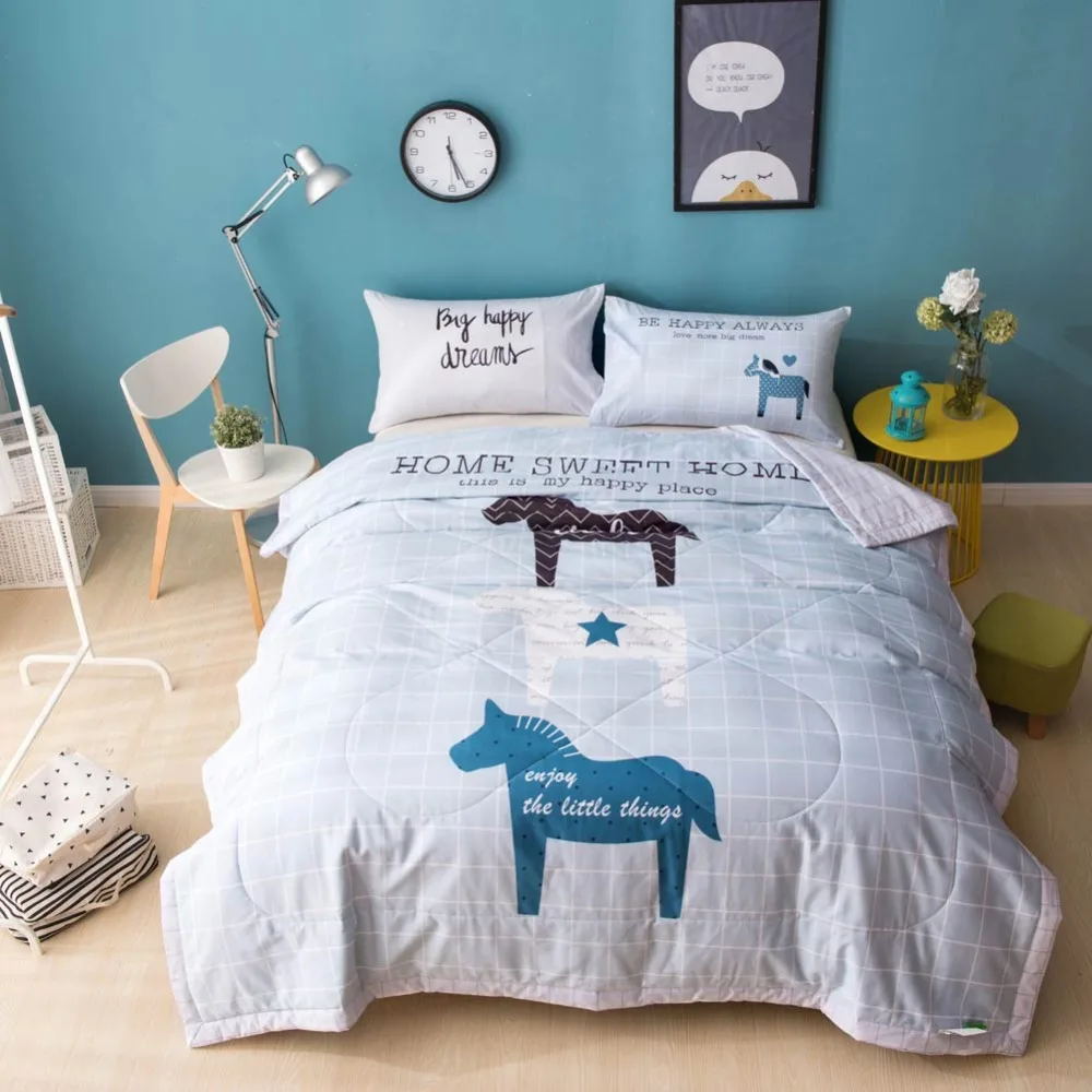 

2019 Scandinavian Horses Quilting Thin Quilt Stitching Cotton Fabric Cotton Filler Queen Summer Comforter Air-conditional