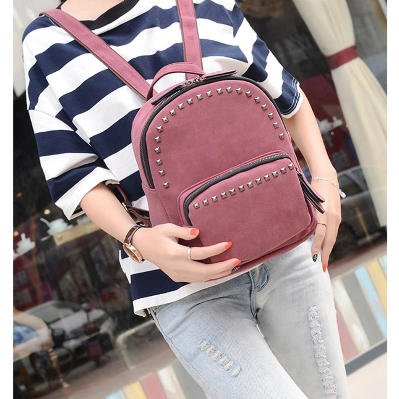 2018 bolso Casual de mujer Vintage con diseño de remaches pequeñas bolsas de viaje de cuero PU para niñas adolescentes escuela Mini Paquete de mochilas preppy 2018 bolso Casual de mujer Vintage con diseño de remaches pequeñas bolsas de viaje de cuero PU para niñas adolescentes escuela Mini Paquete de mochilas preppy