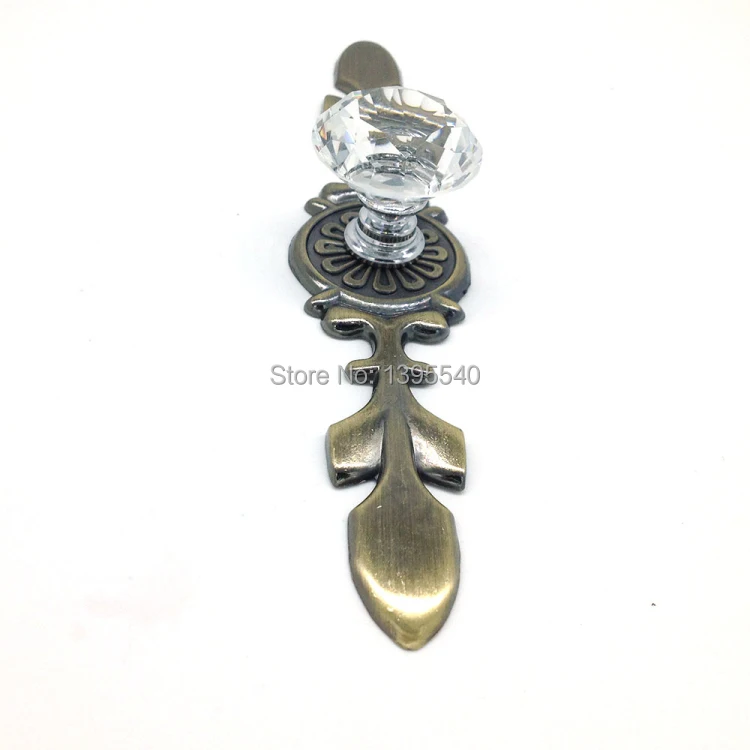 crystal cabinet knob 7.jpg
