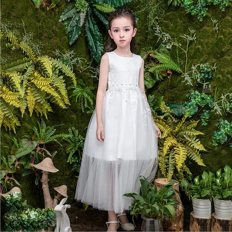 

2018 Sleeveless Pageant Dresses for Girls Straight Flower Girl Dresses for Weddings Lace Holy Communion Dresses for Girls Gowns