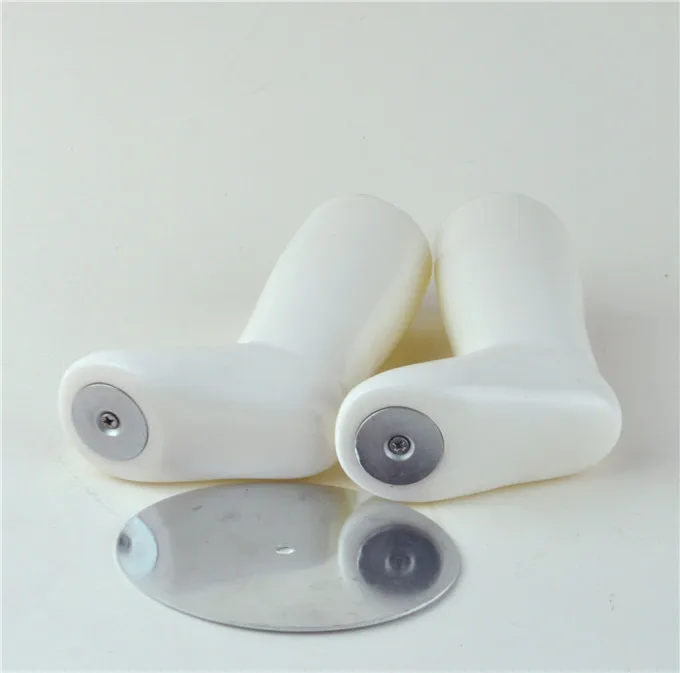 Free Shipping A Pair 9cm infant Baby Mannequin Foot Model Children Foot Model With Magnet For Sock Shoes Display Manikin  (2)