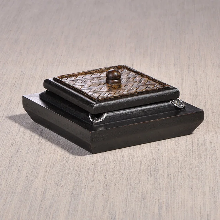 Solid wood with lid ashtray Creative Chinese retro luxury living room