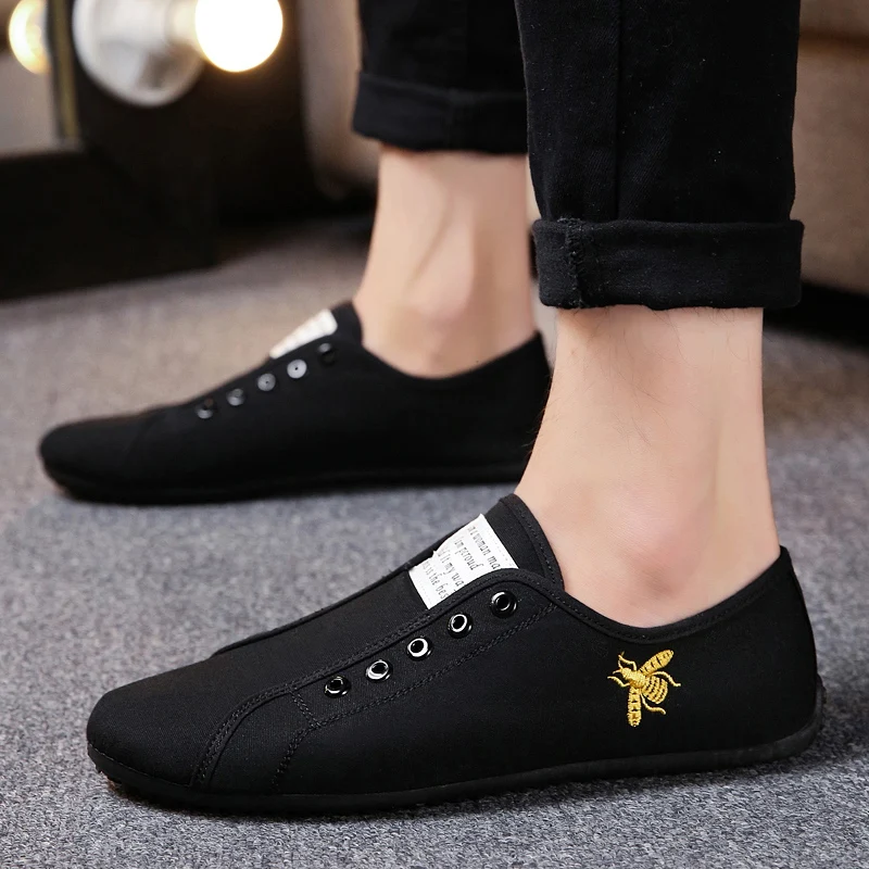 

2018 New Casual Black Cloth Shoes Men's Fashion with Soft Bottom Breathable Men Korean Version of A Foot Pedal Lazy Man Shoes 5