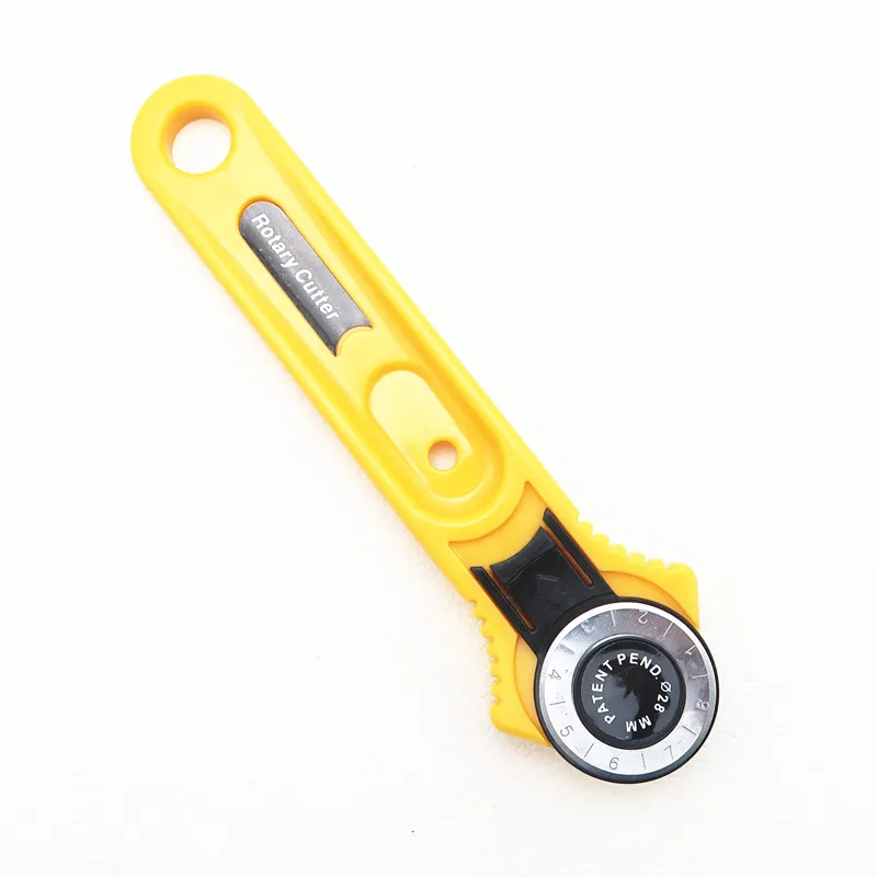

New Arrival Professional 28mm Manual DIY Patchwork Circular Rotary Cloth Cutter Handmade Leather Cutting Tool