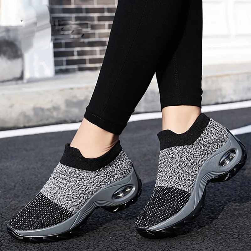 

Women Flats Sneaker Shoes 2019 Spring Flat Platform Shoes Breathe Mesh Slip-on Loafers Casual Outdoor Walk Sock Flats Shoes
