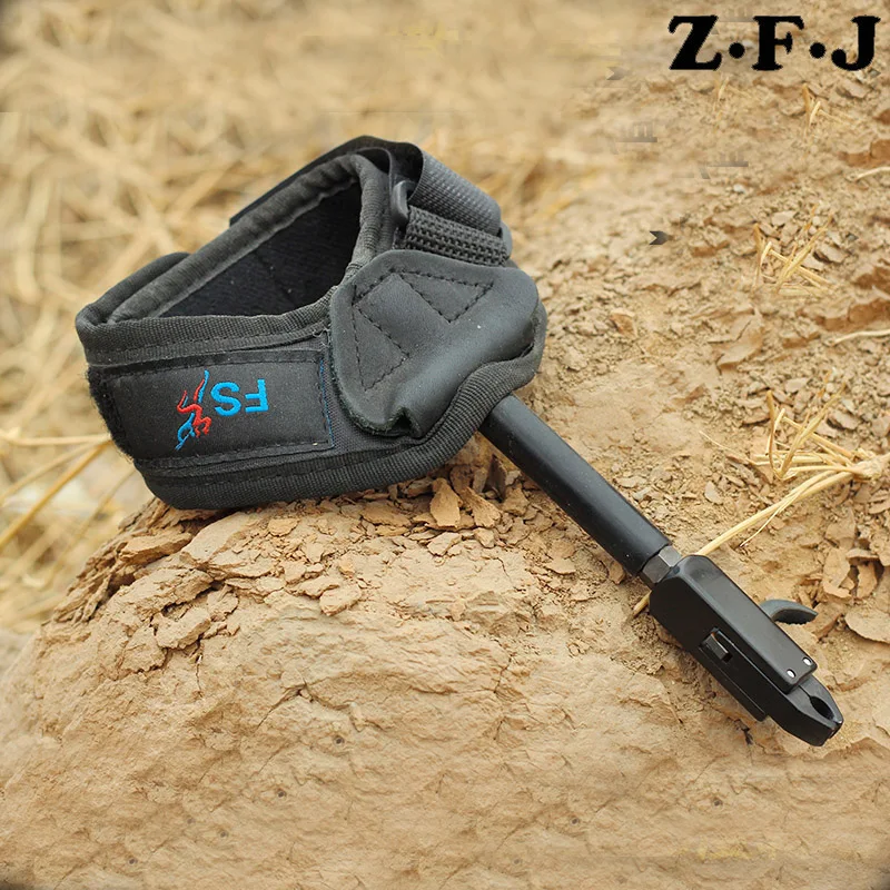 

1Pcs Compound Bow Caliper Release Shooting Trigger with Buckle Wrist Strap Archery FS adjustable wrist band bow release LH RH