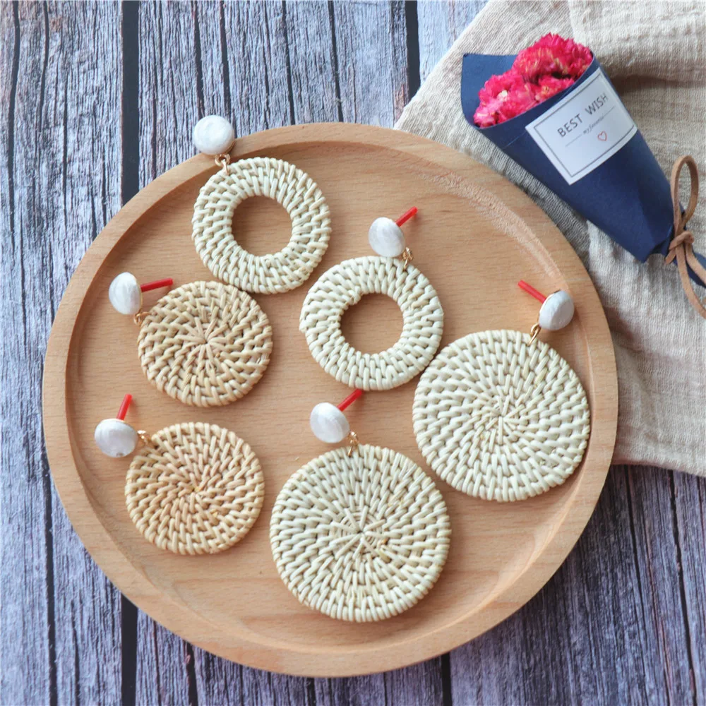 8907979307_349271617