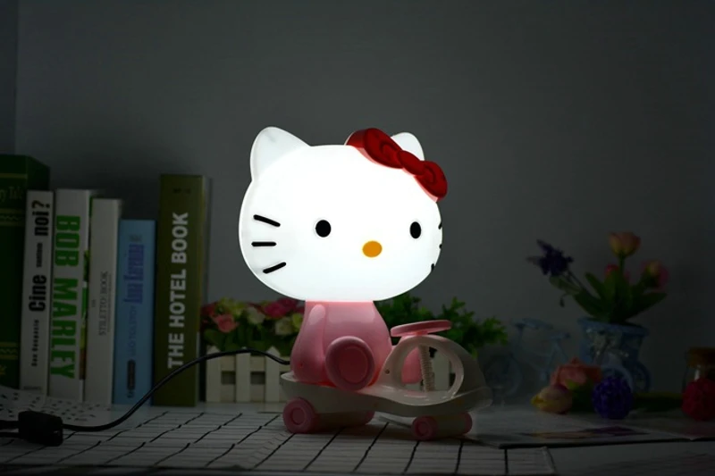 Рисунок «Hello Kitty» светодиодный ночной Светильник розовый/красный с изображением героя из мультфильма «игрушка, настольные лампы в виде автомобиля, Спальня рядом Настольная лампа Для детей подарок украшение дома