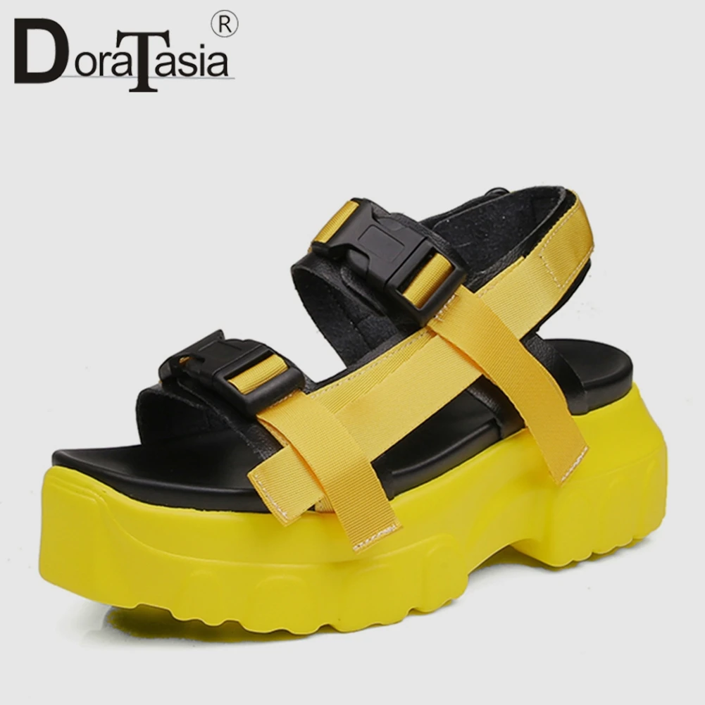 

DORATASIA New INS Hot Bright Colored Platform Sandals Women 2019 Summer Buckle Decorating Casual Women Wedges Beach Shoes Woman